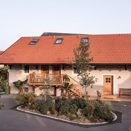 Ferienwohnungen In Der Alten Schnapsbrennerei Kolleritsch In Mureck Ngoại thất bức ảnh